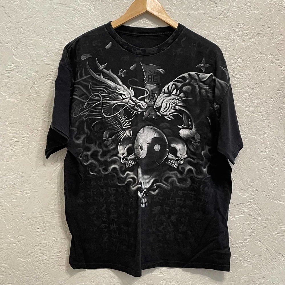 Dragon Tiger Ying Yang Skulls Black Vintage Tee Size Large